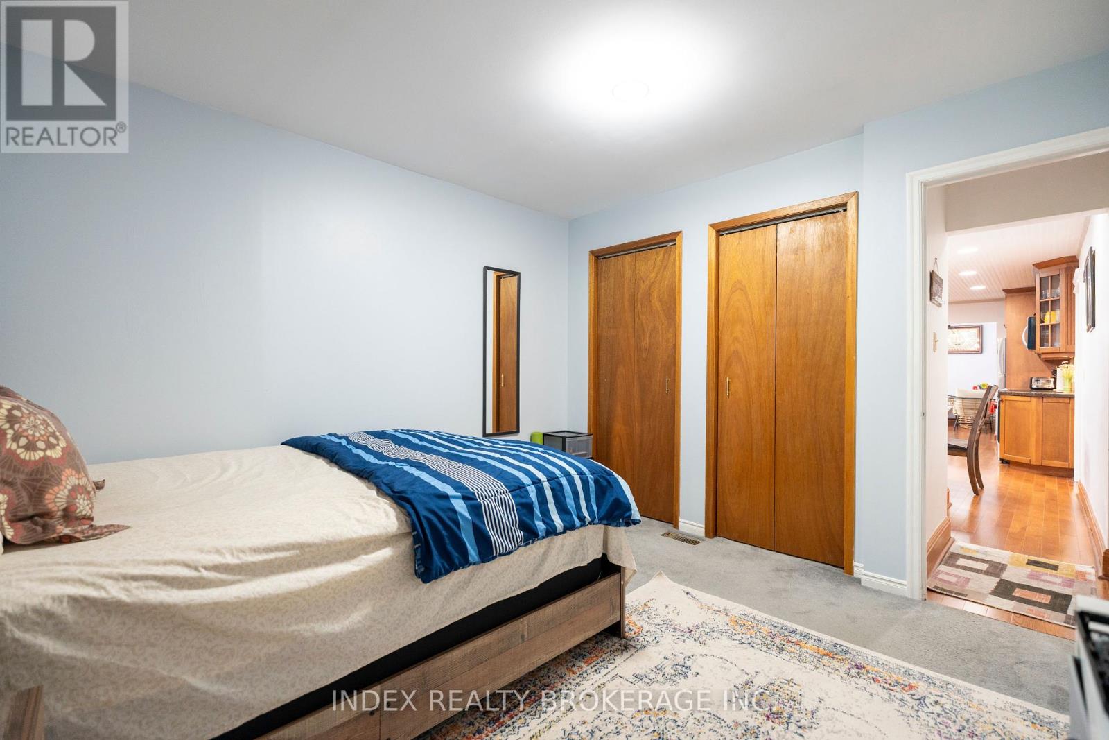 1073 KENT AVENUE E - 26
