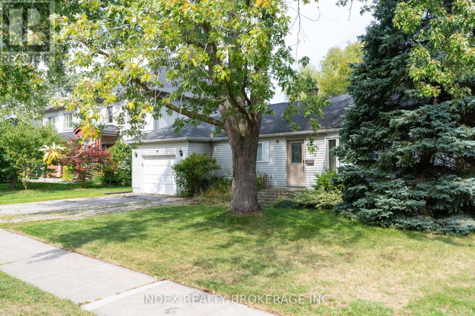 1073 KENT AVENUE E - 4