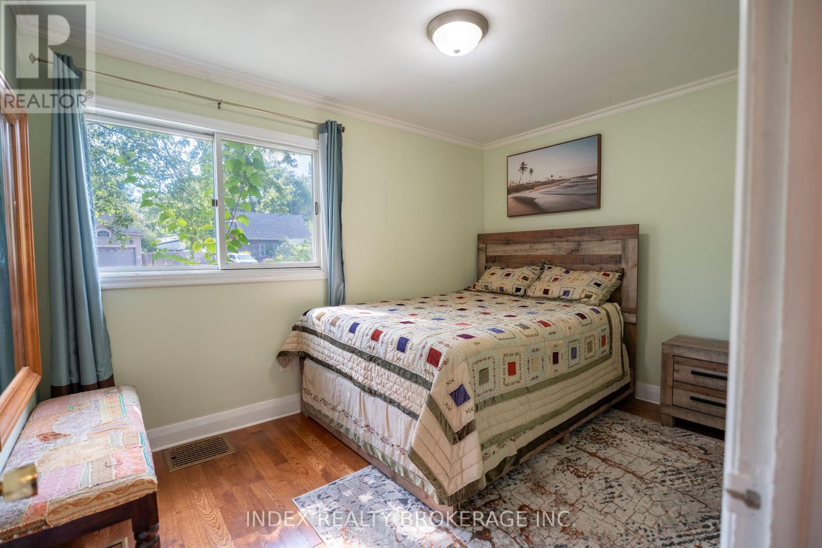 1073 KENT AVENUE E - 18