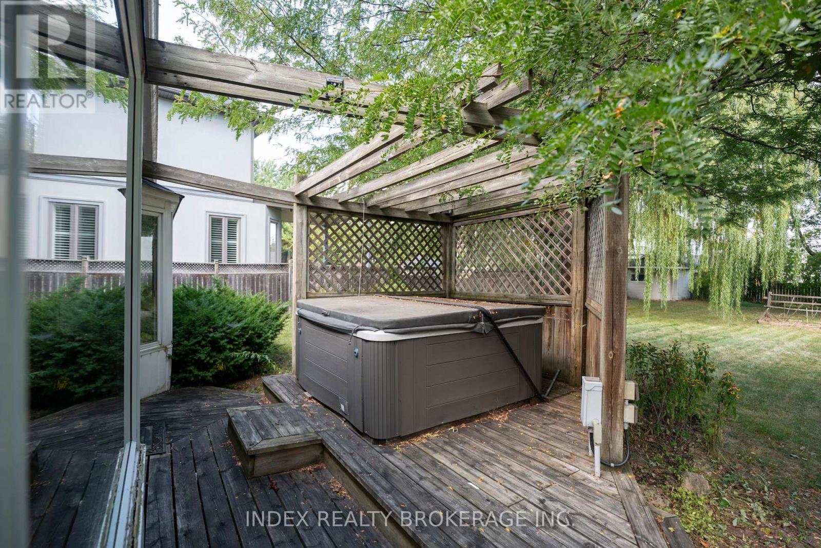 1073 KENT AVENUE E - 49