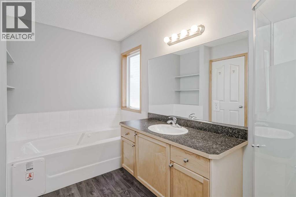 Single Family House 4 Level for Sale in  Panatella Drive NW Panorama Hills Calgary 