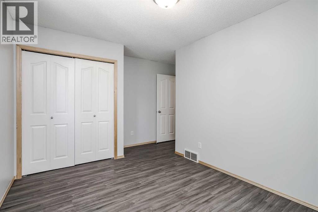 Single Family House 4 Level for Sale in  Panatella Drive NW Panorama Hills Calgary 