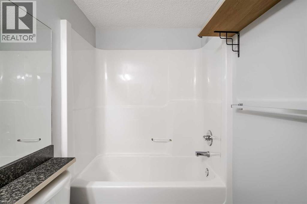 Single Family House 4 Level for Sale in  Panatella Drive NW Panorama Hills Calgary 