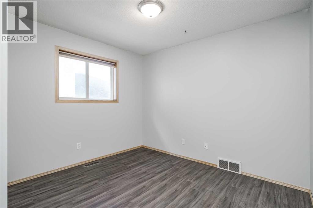 Single Family House 4 Level for Sale in  Panatella Drive NW Panorama Hills Calgary 