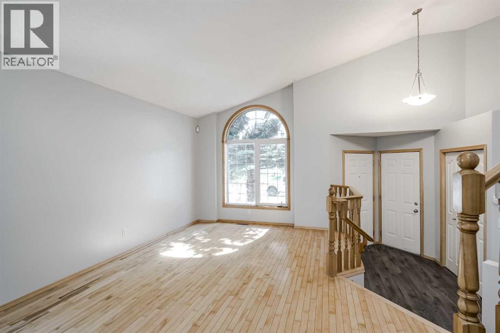Single Family House 4 Level for Sale in  Panatella Drive NW Panorama Hills Calgary 