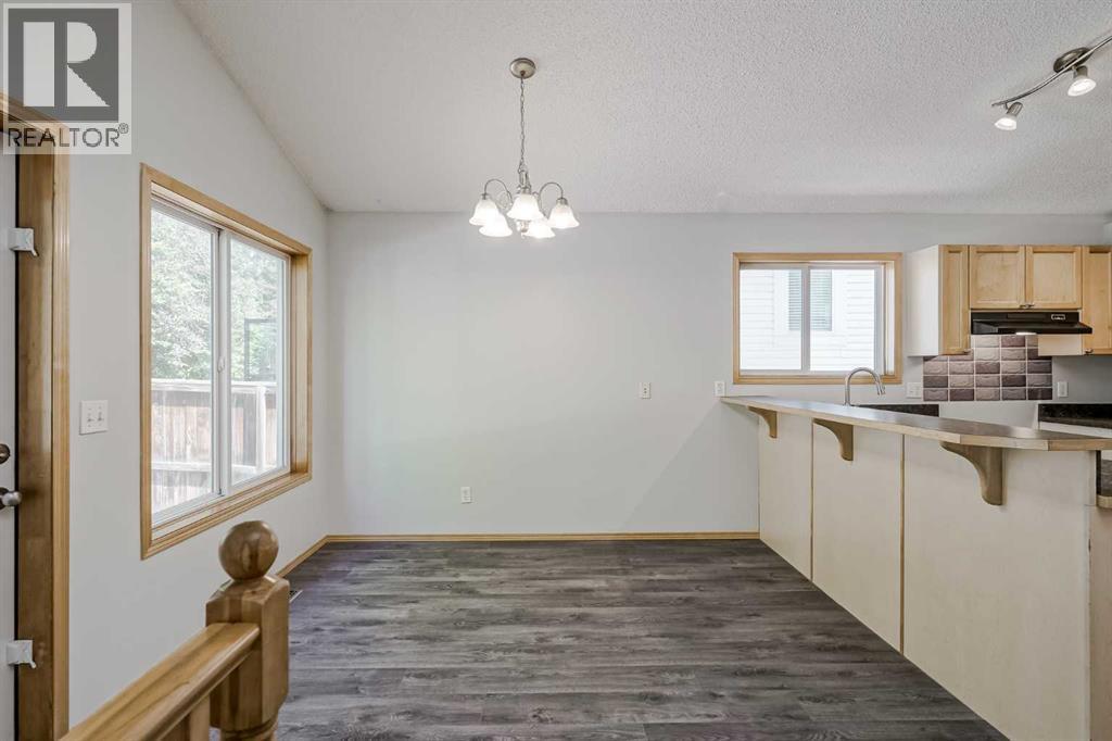 Single Family House 4 Level for Sale in  Panatella Drive NW Panorama Hills Calgary 