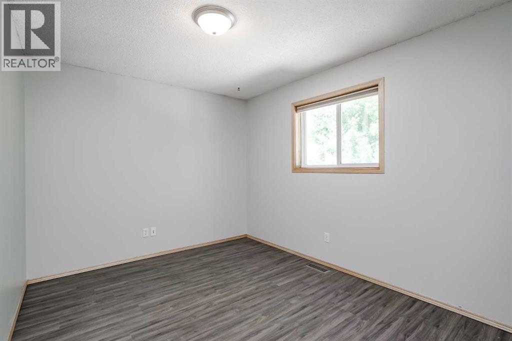 Single Family House 4 Level for Sale in  Panatella Drive NW Panorama Hills Calgary 