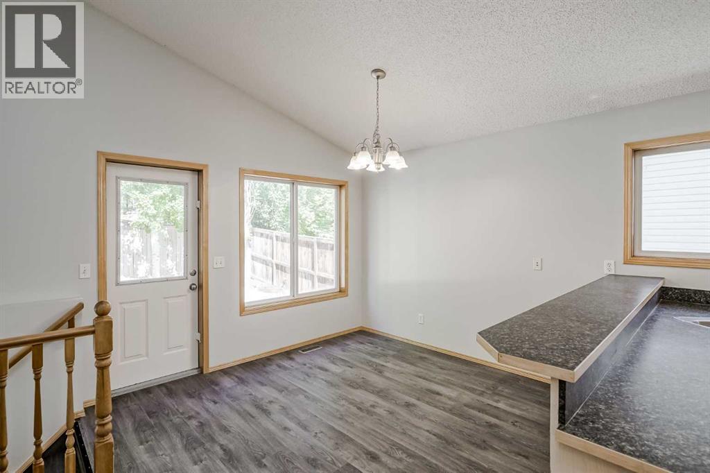 Single Family House 4 Level for Sale in  Panatella Drive NW Panorama Hills Calgary 
