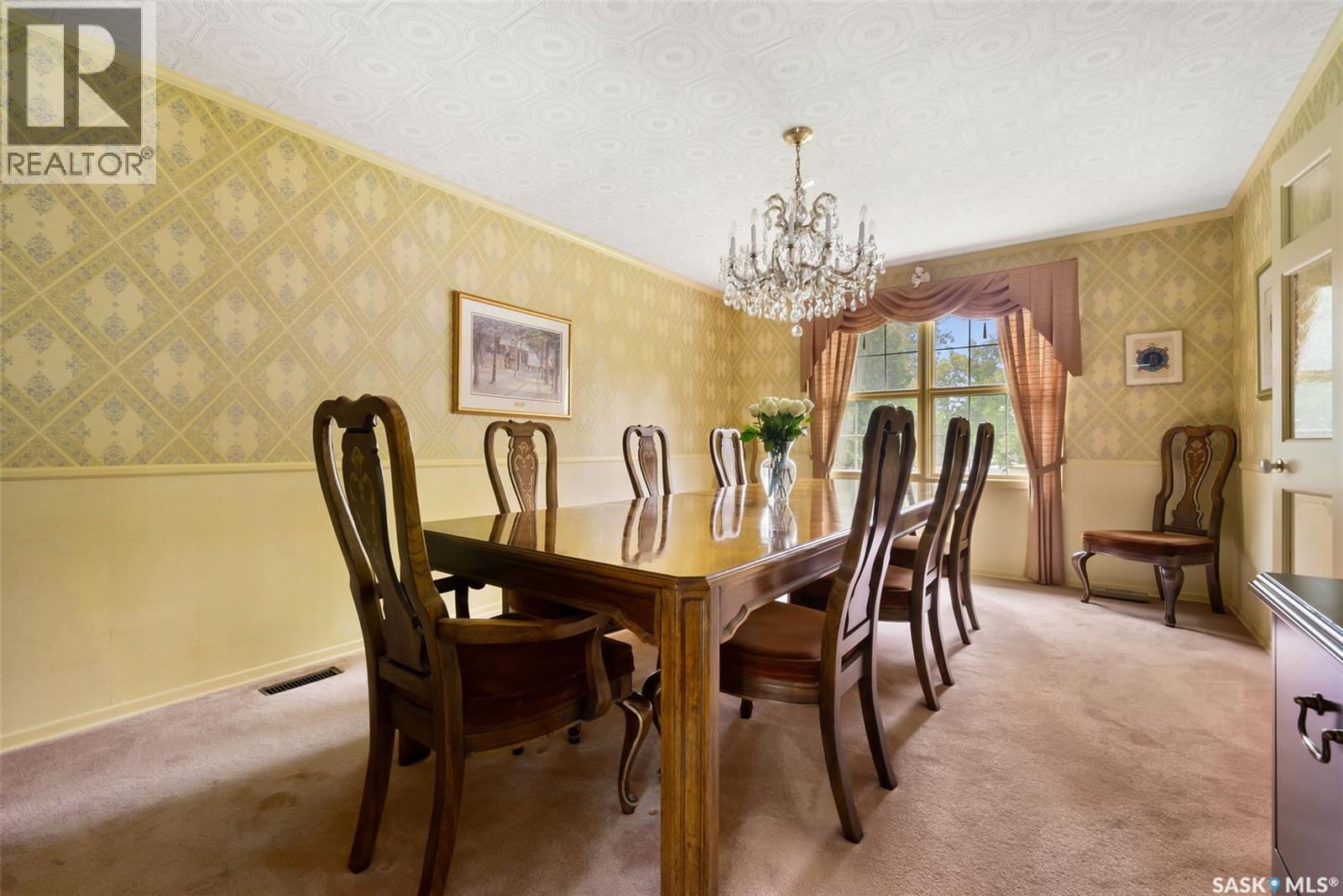 Single Family House 2 Level for Sale in  Lowry PLACE Regina 