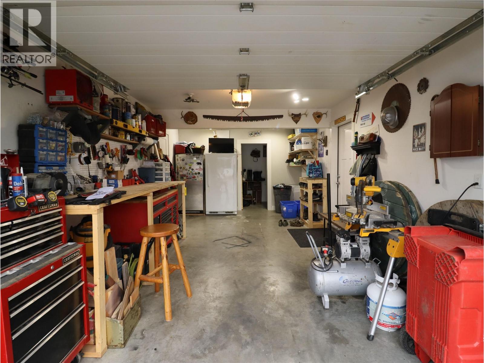 251 GOLDEN Way, Grand Forks