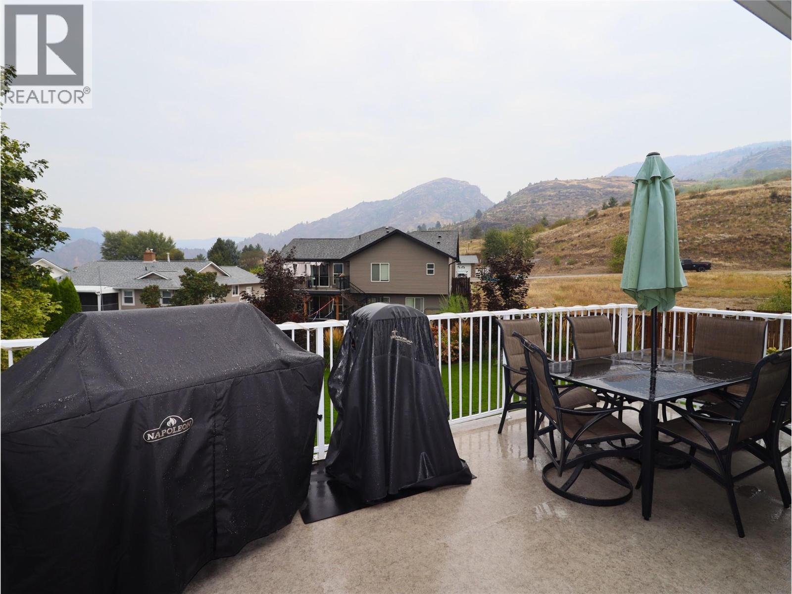 251 GOLDEN Way, Grand Forks