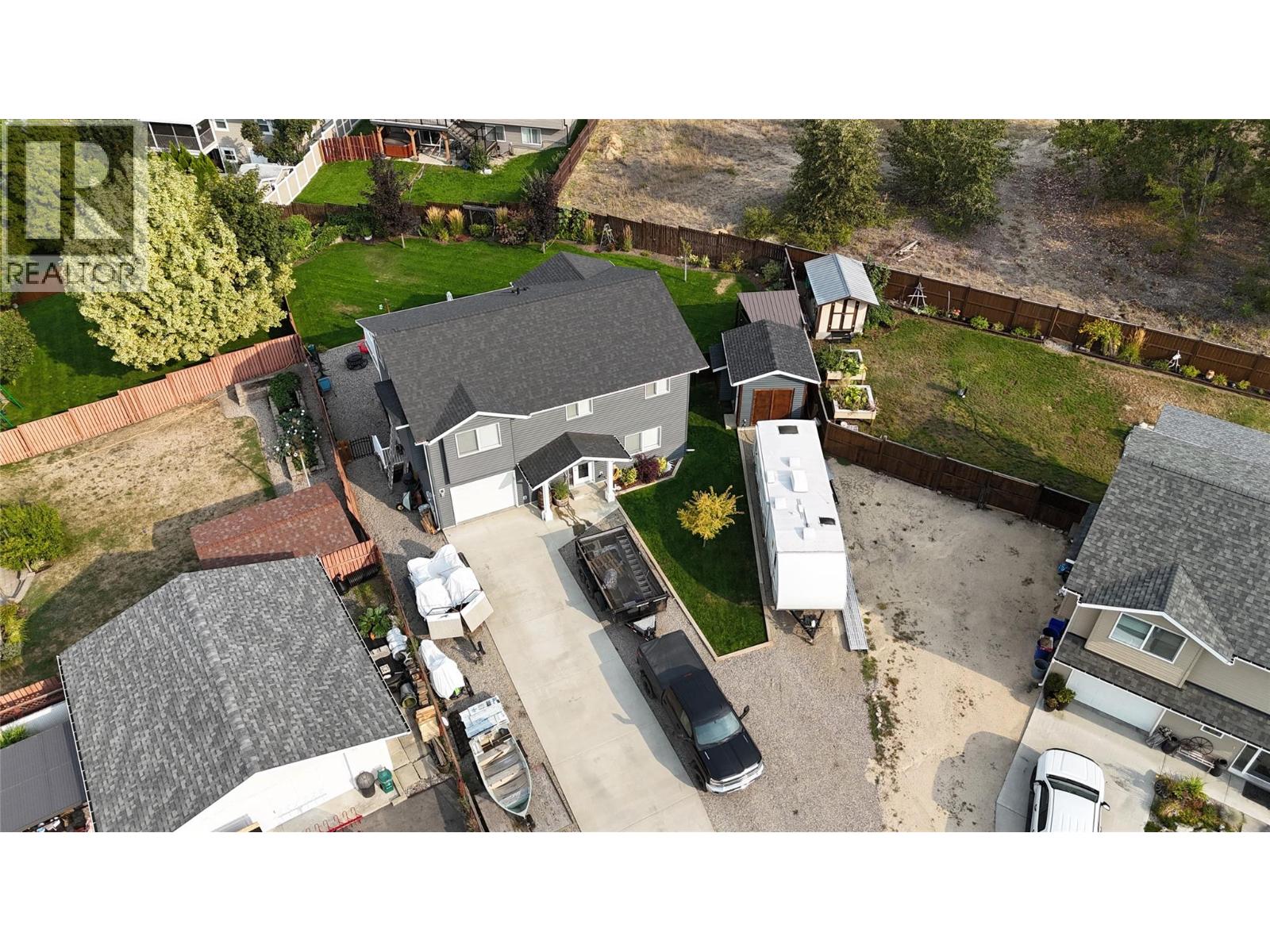 251 GOLDEN Way, Grand Forks