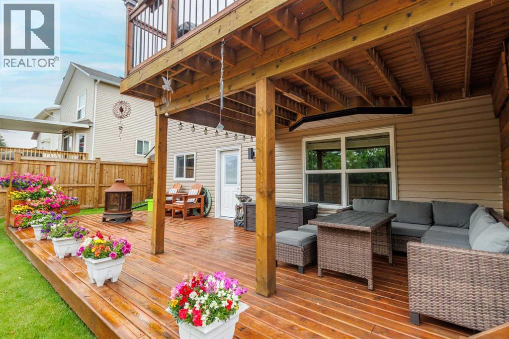 Single Family House 4 Level for Sale in  Macewan Ridge Gate NW MacEwan Glen Calgary 