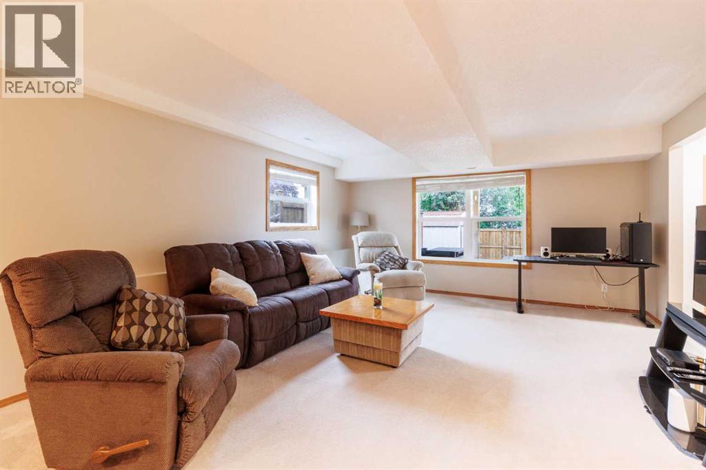 Single Family House 4 Level for Sale in  Macewan Ridge Gate NW MacEwan Glen Calgary 