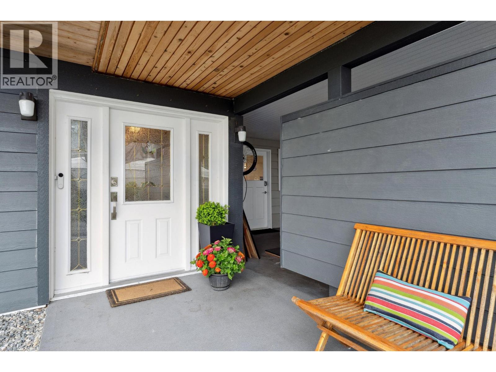 4375 WOODCREST ROAD, West Vancouver