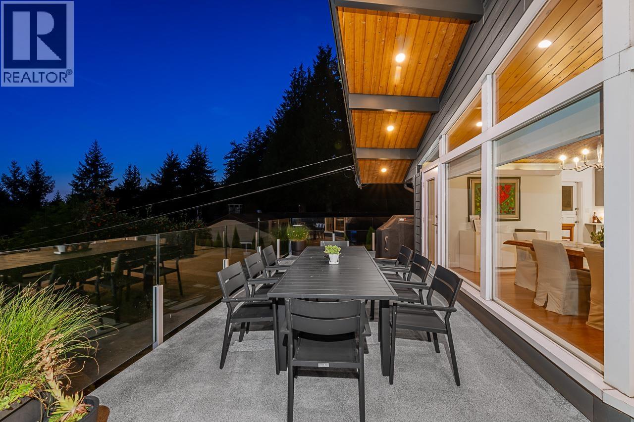 4375 WOODCREST ROAD, West Vancouver
