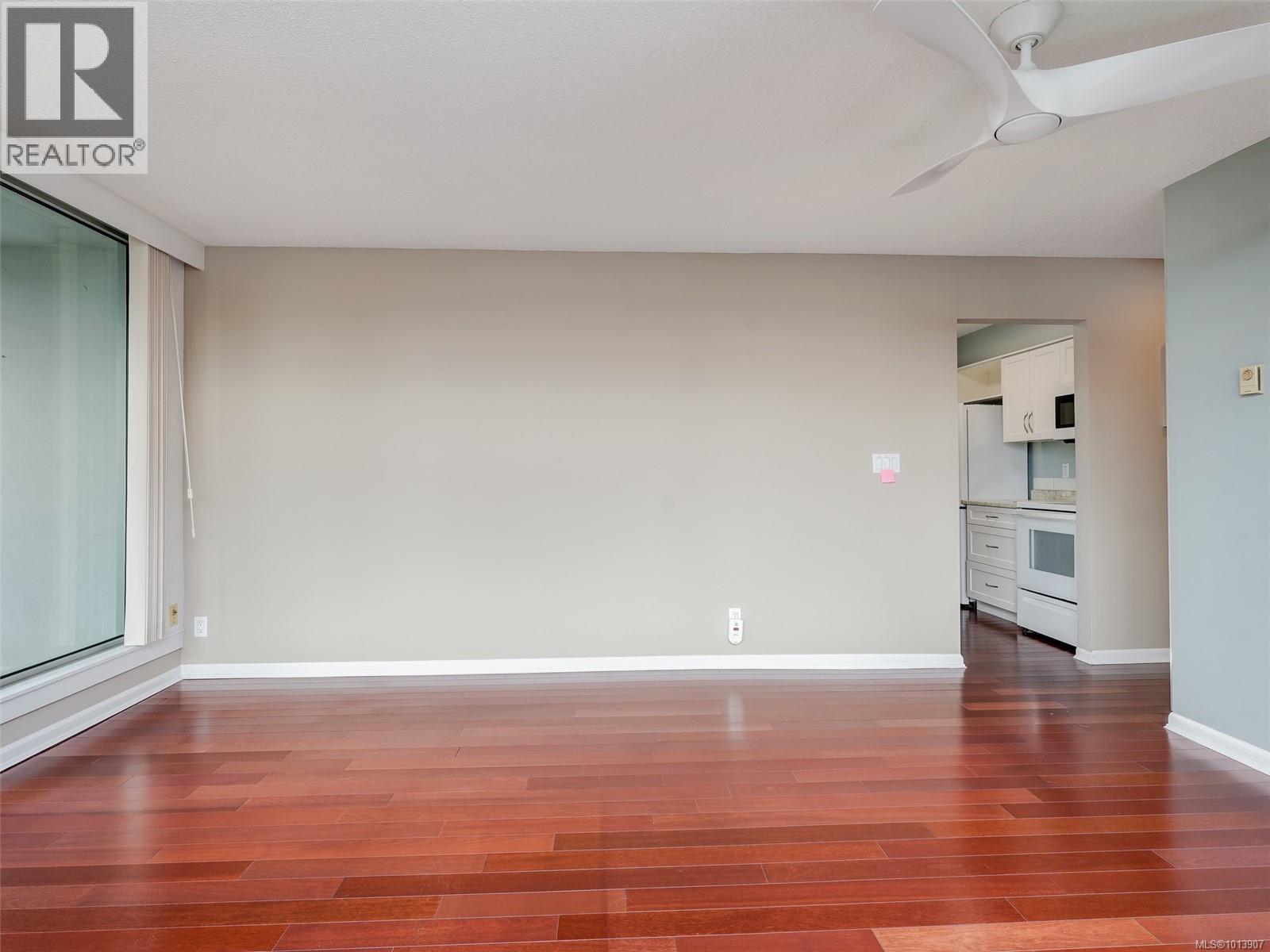 202 325 Maitland Street, Victoria