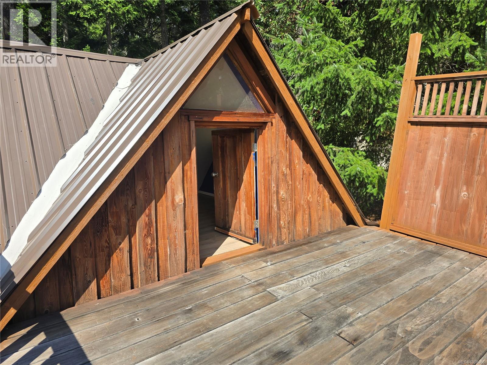 180 Lakefair Dr, Salt Spring