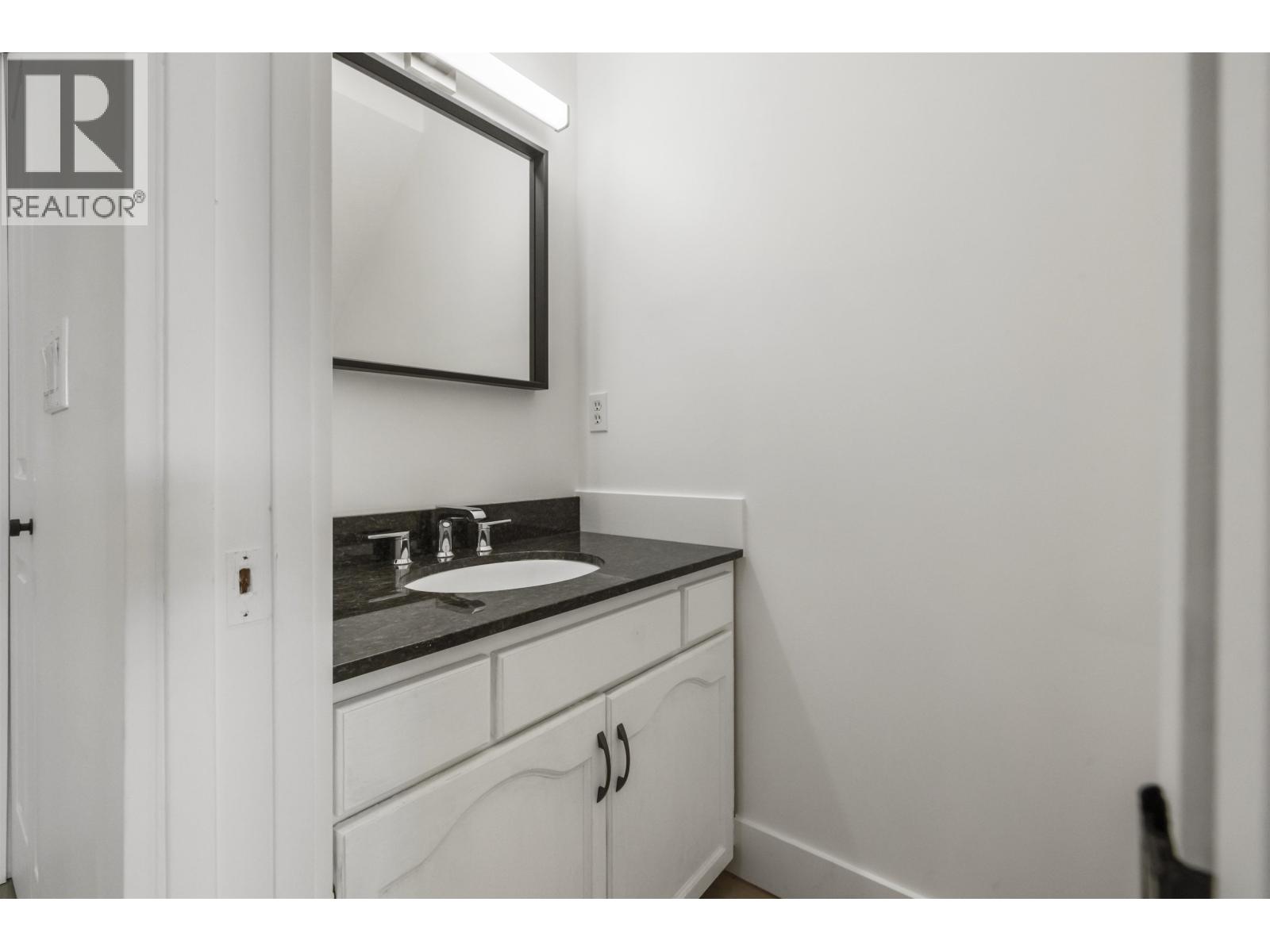 209 22356 MCINTOSH AVENUE, Maple Ridge