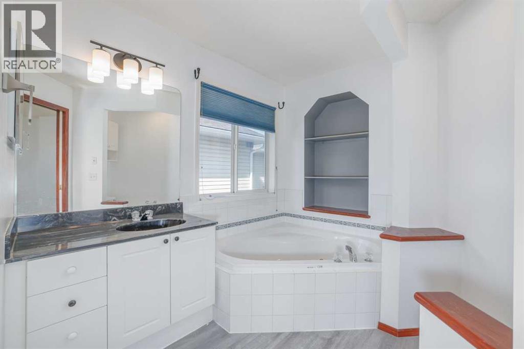 Single Family House for Sale in  Panorama Hills Lane NW Panorama Hills Calgary 
