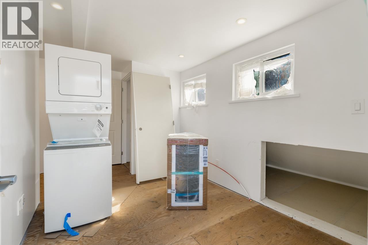 7520 CANADA WAY, Burnaby