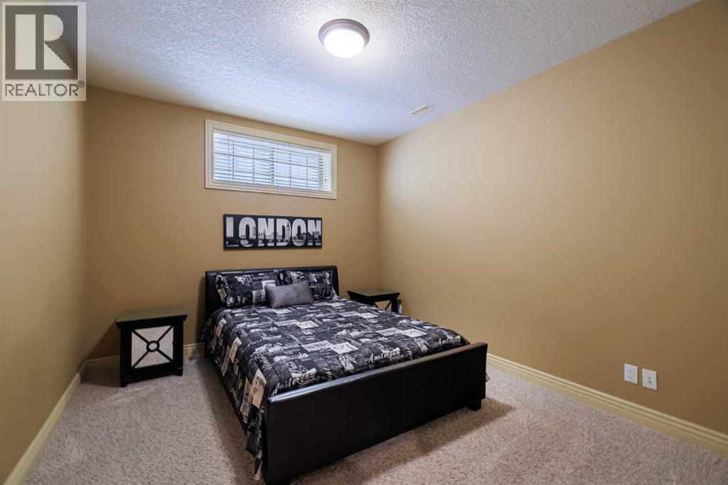 Single Family House Bungalow for Sale in  Tuscany Glen Park NW Tuscany Calgary 