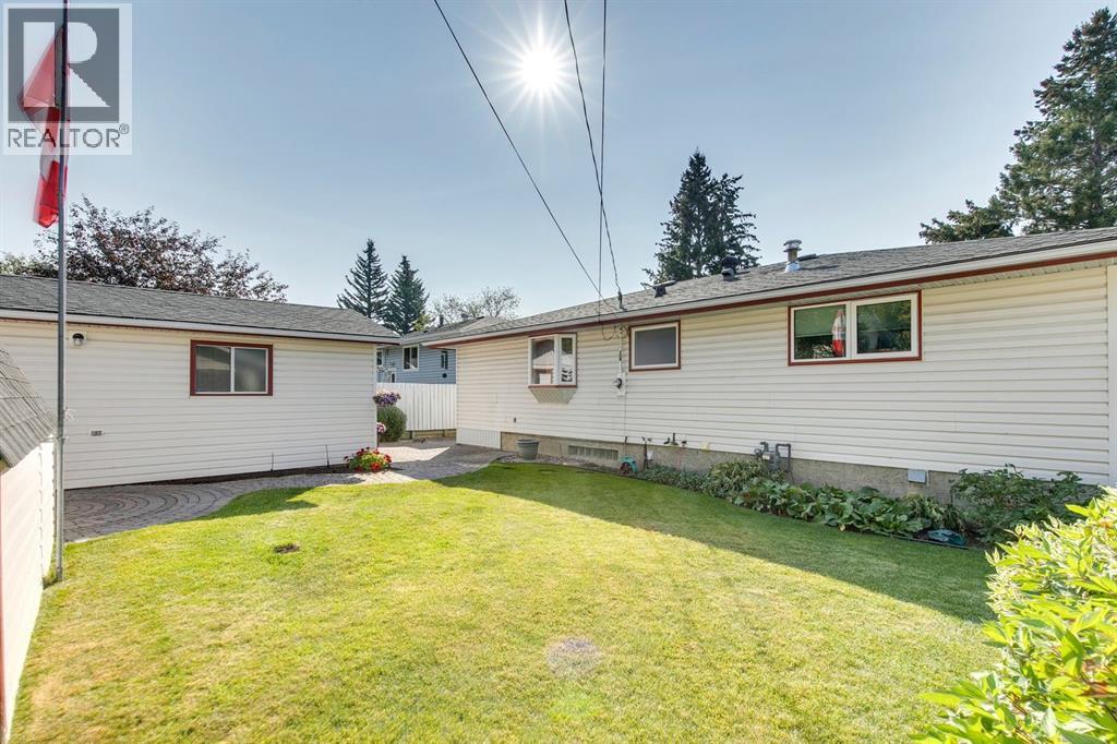 Single Family House Bungalow for Sale in  Dalmead Crescent NW Dalhousie Calgary 