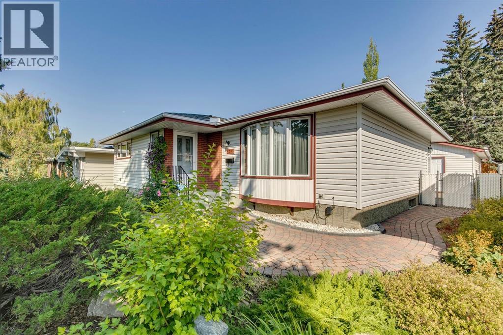 Single Family House Bungalow for Sale in  Dalmead Crescent NW Dalhousie Calgary 
