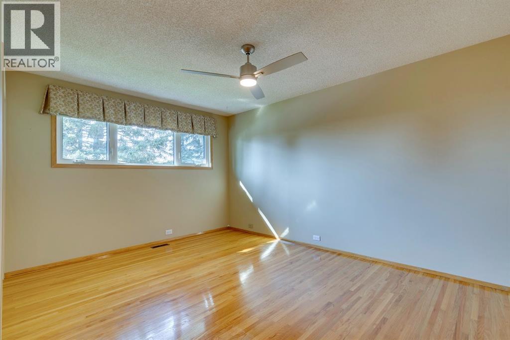 Single Family House Bungalow for Sale in  Dalmead Crescent NW Dalhousie Calgary 