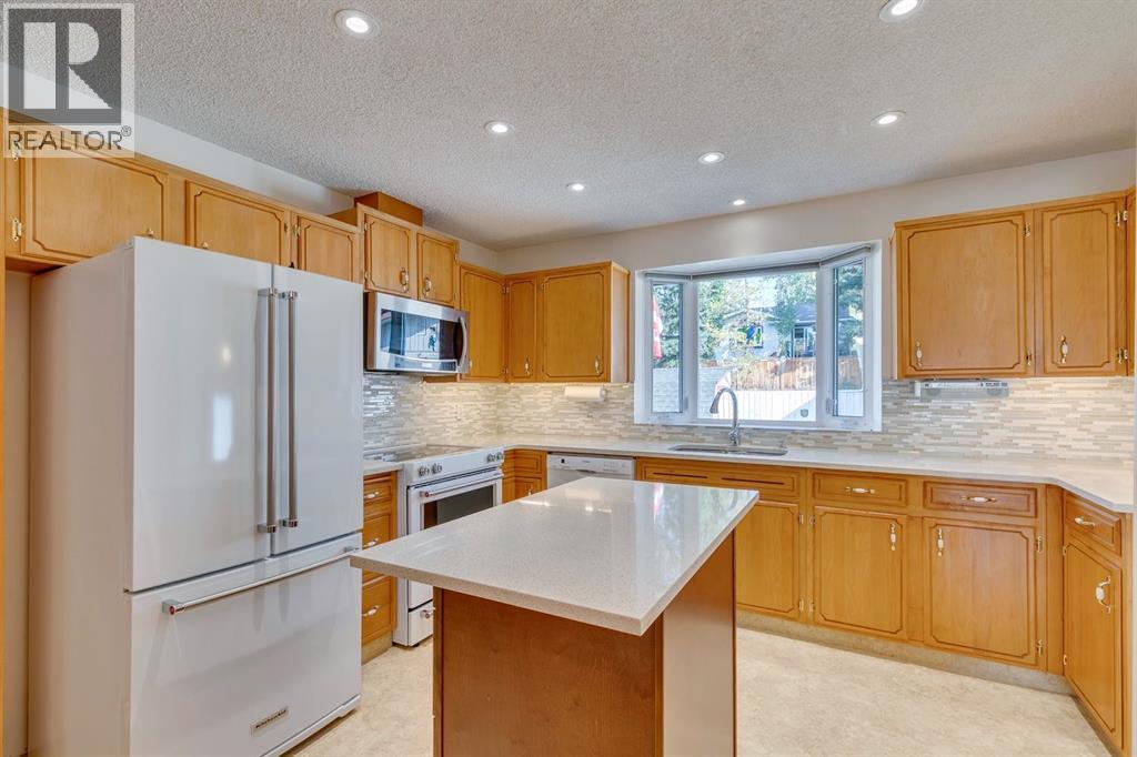 Single Family House Bungalow for Sale in  Dalmead Crescent NW Dalhousie Calgary 