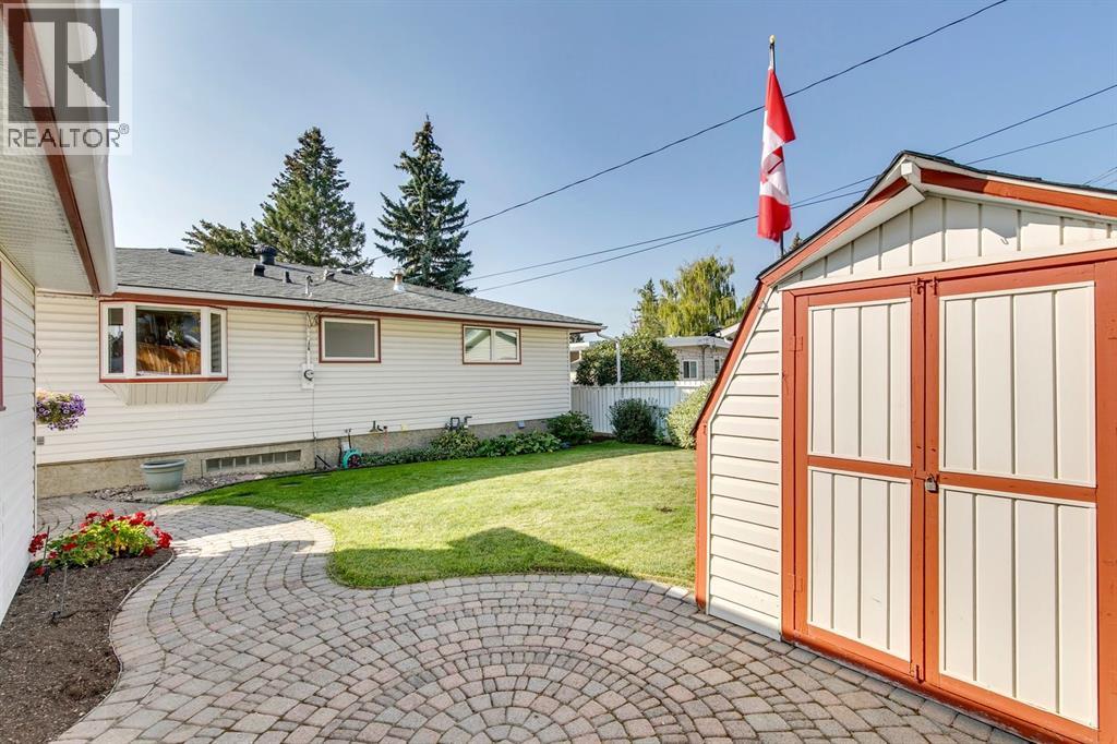 Single Family House Bungalow for Sale in  Dalmead Crescent NW Dalhousie Calgary 