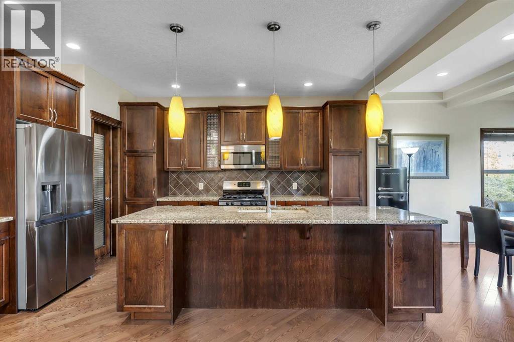 Single Family House for Sale in  Tuscany Summit Heath NW Tuscany Calgary 