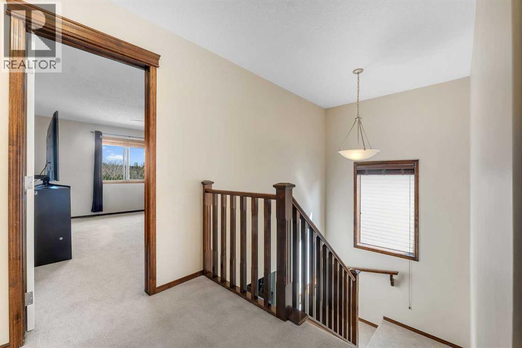 Single Family House for Sale in  Tuscany Summit Heath NW Tuscany Calgary 