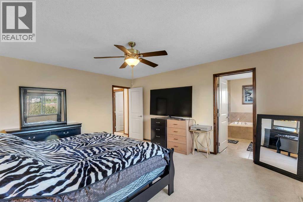 Single Family House for Sale in  Tuscany Summit Heath NW Tuscany Calgary 