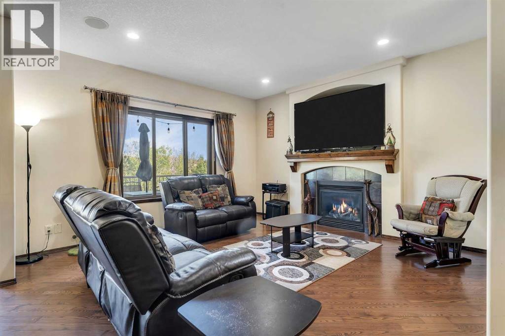 Single Family House for Sale in  Tuscany Summit Heath NW Tuscany Calgary 