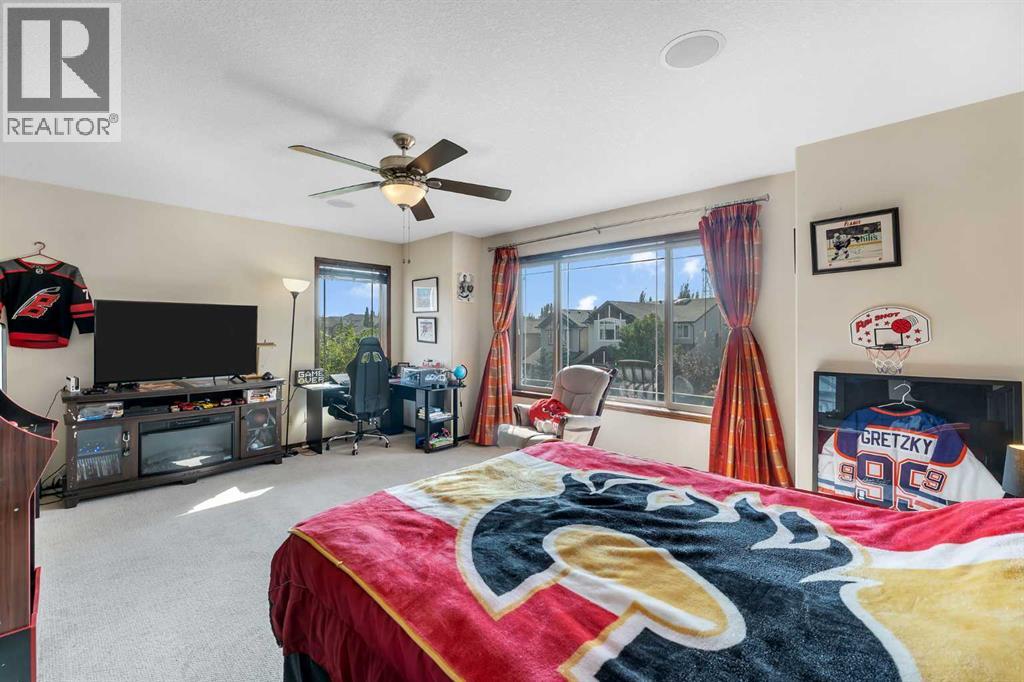 Single Family House for Sale in  Tuscany Summit Heath NW Tuscany Calgary 
