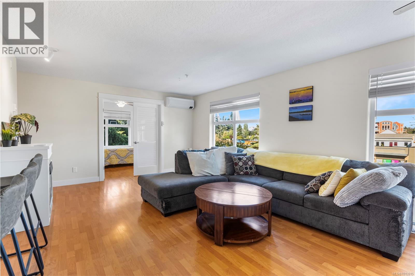 321 2829 Peatt Road, Langford
