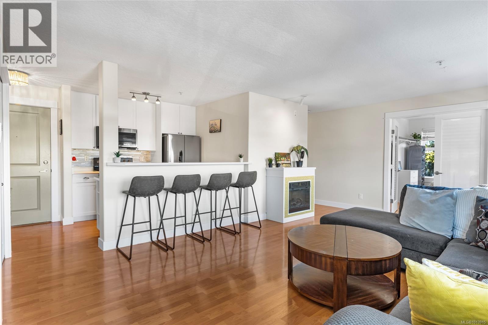 321 2829 Peatt Road, Langford