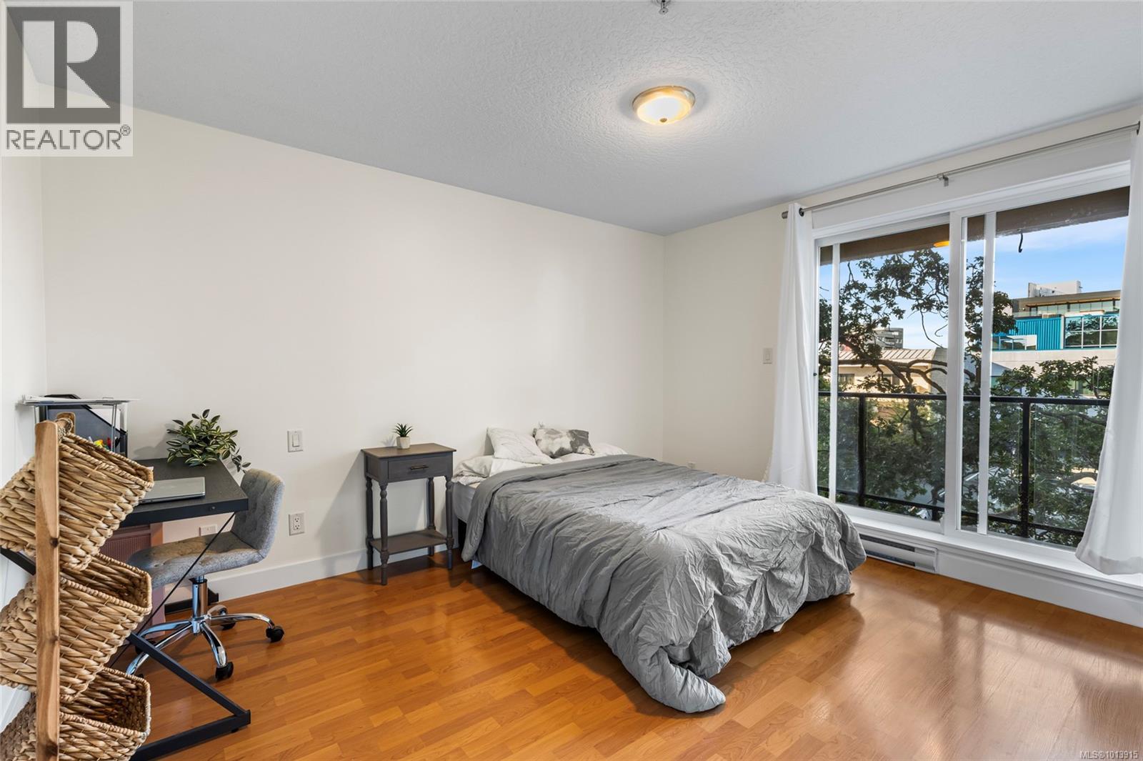321 2829 Peatt Road, Langford