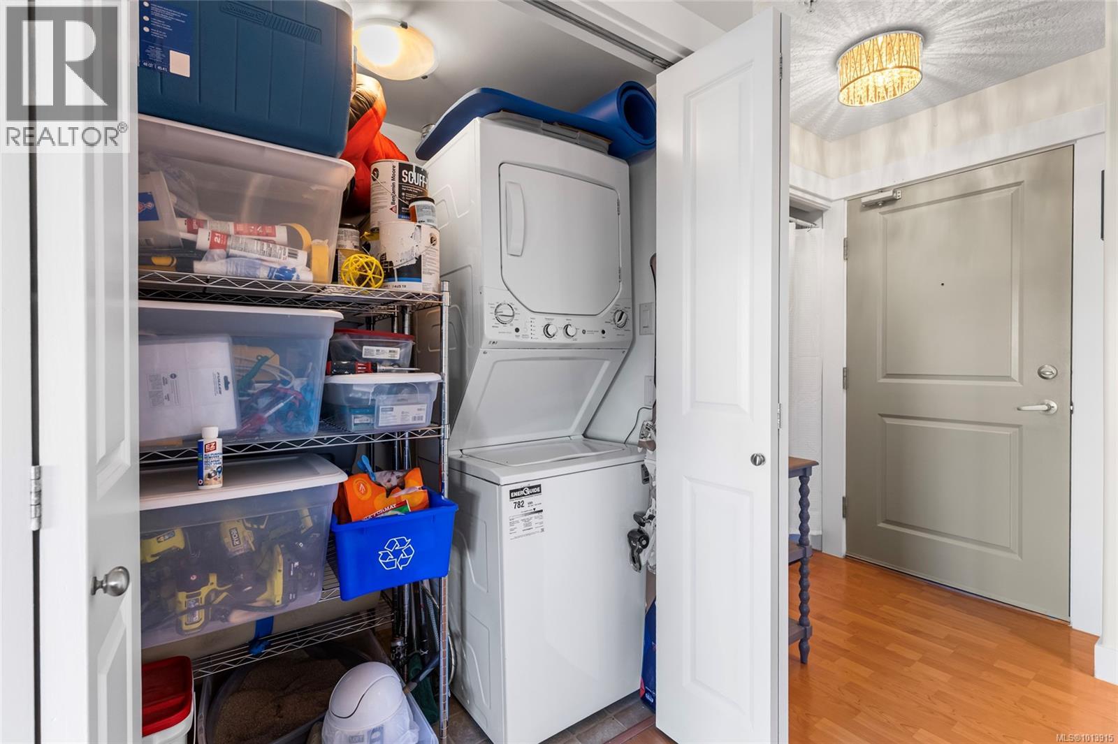 321 2829 Peatt Road, Langford