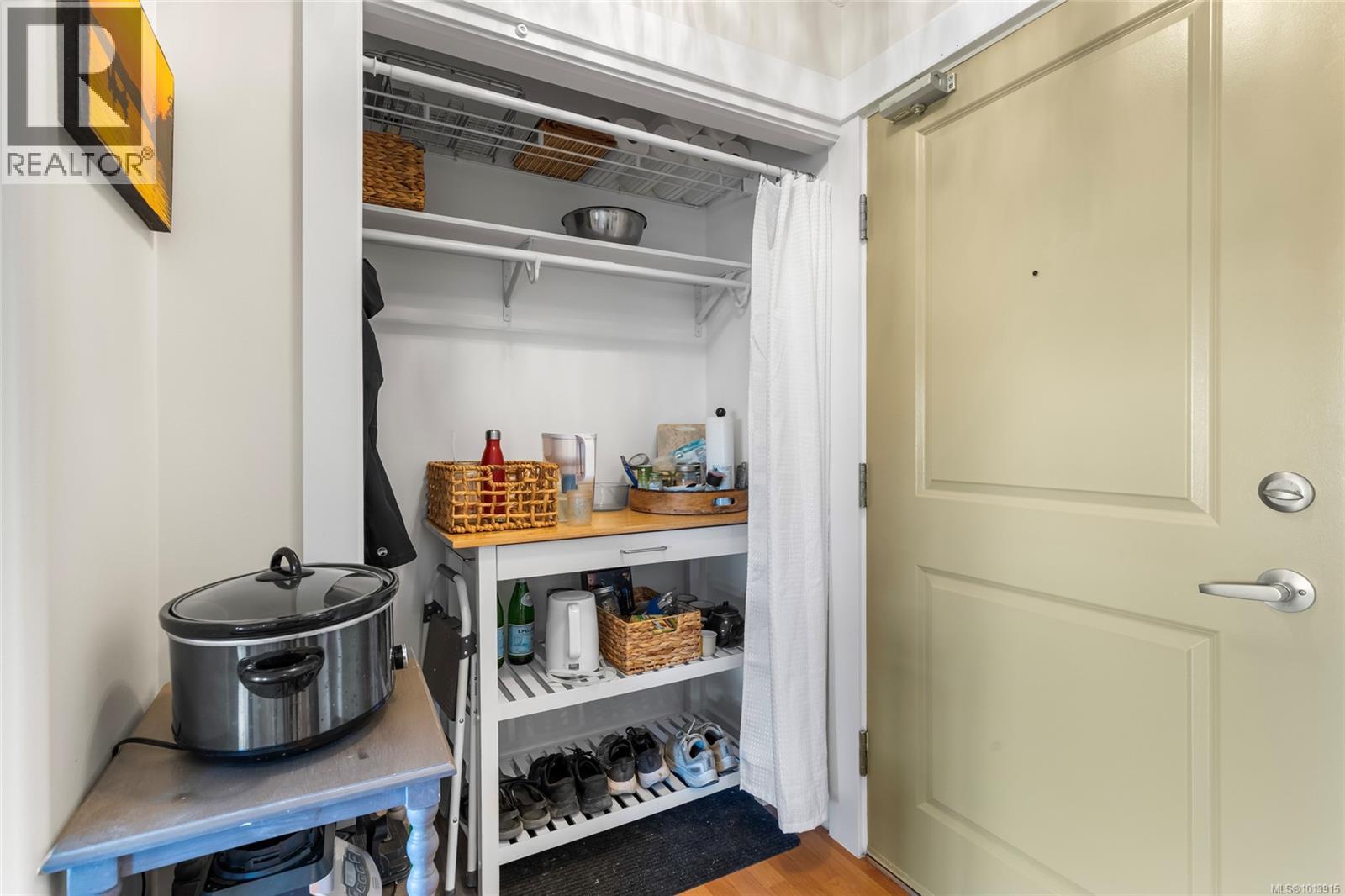 321 2829 Peatt Road, Langford