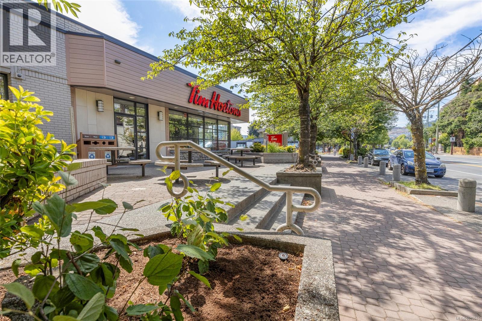 321 2829 Peatt Road, Langford