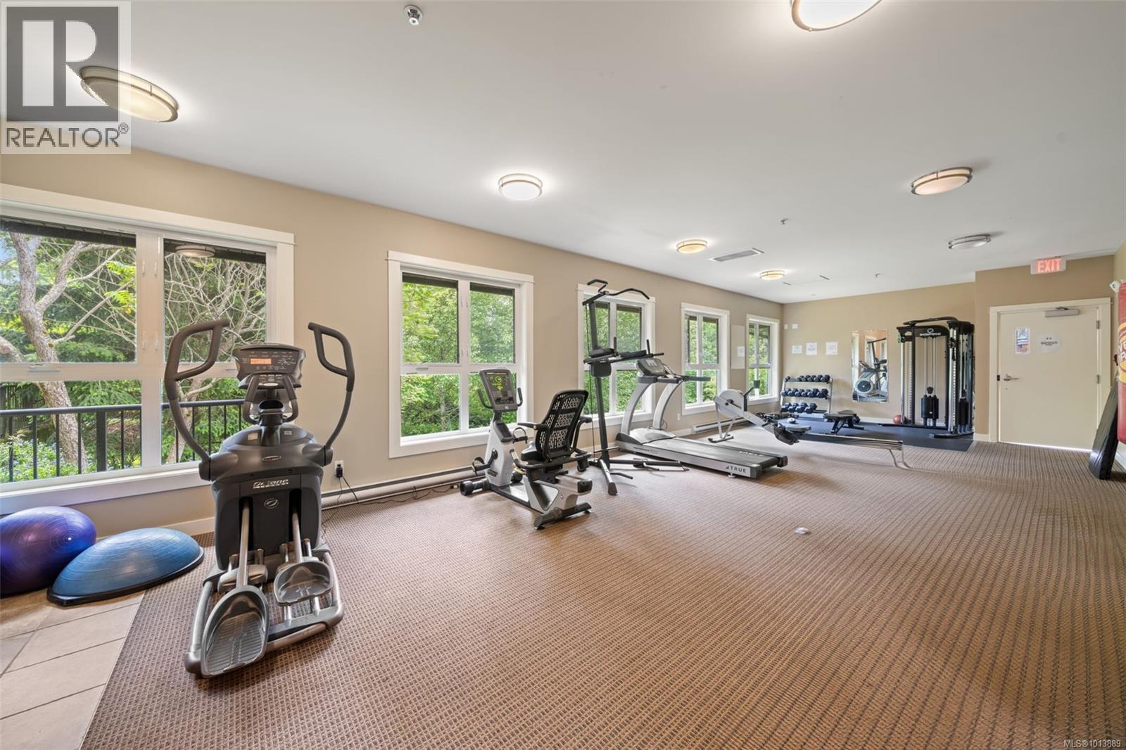 210 201 Nursery Hill Dr, View Royal