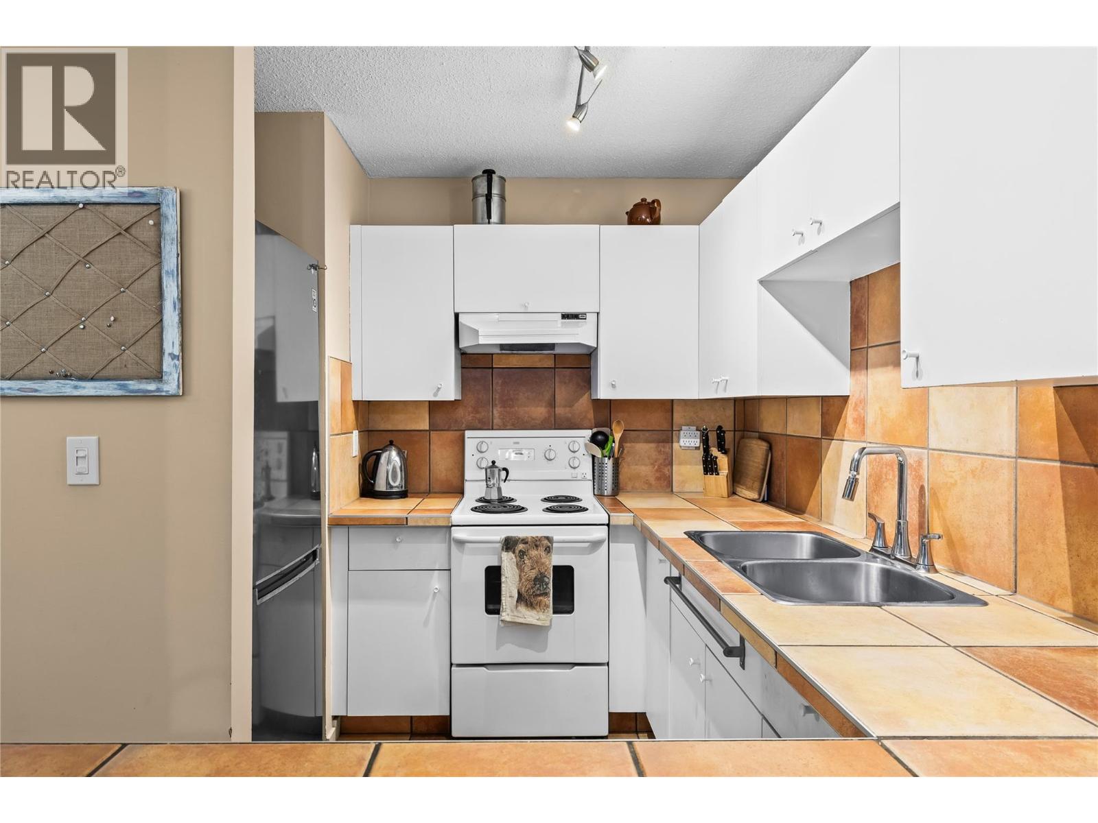 6375 Whiskey Jack Road Unit# 308, Big White