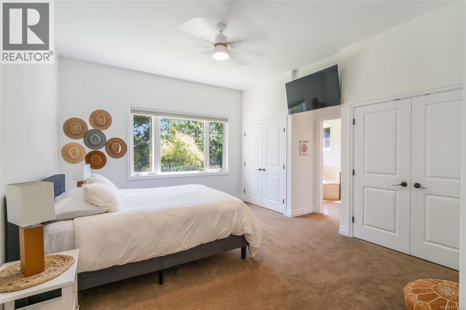 2904 Dolphin Dr, Nanoose Bay