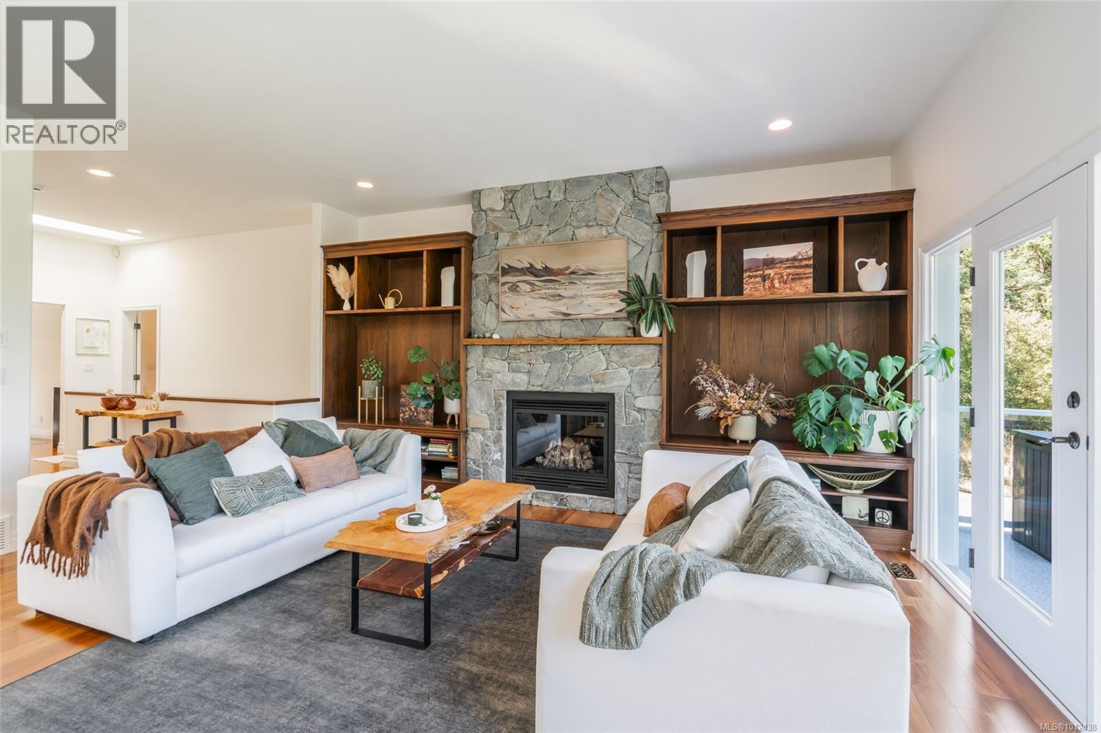 2904 Dolphin Dr, Nanoose Bay