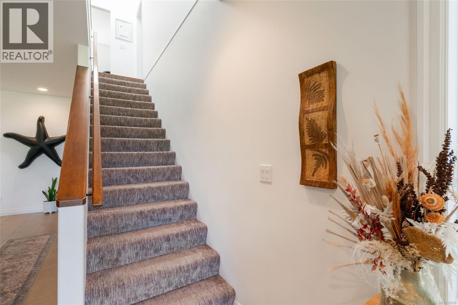 2904 Dolphin Dr, Nanoose Bay