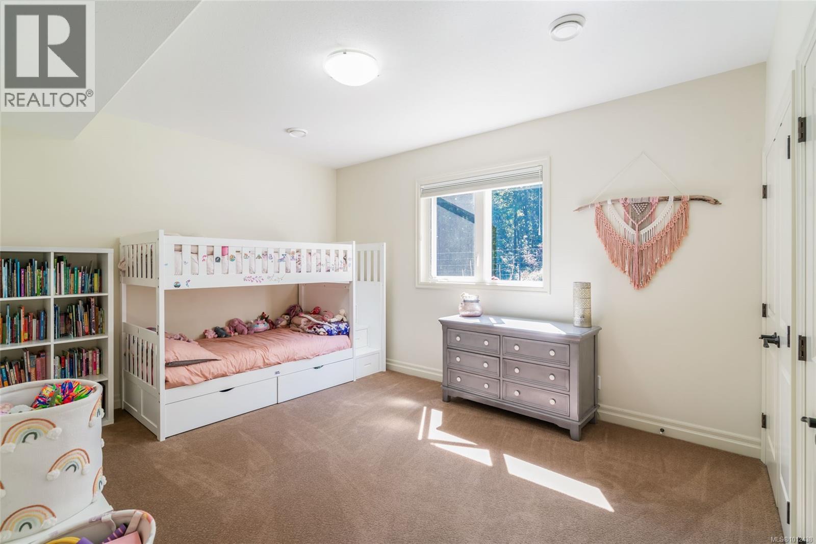 2904 Dolphin Dr, Nanoose Bay