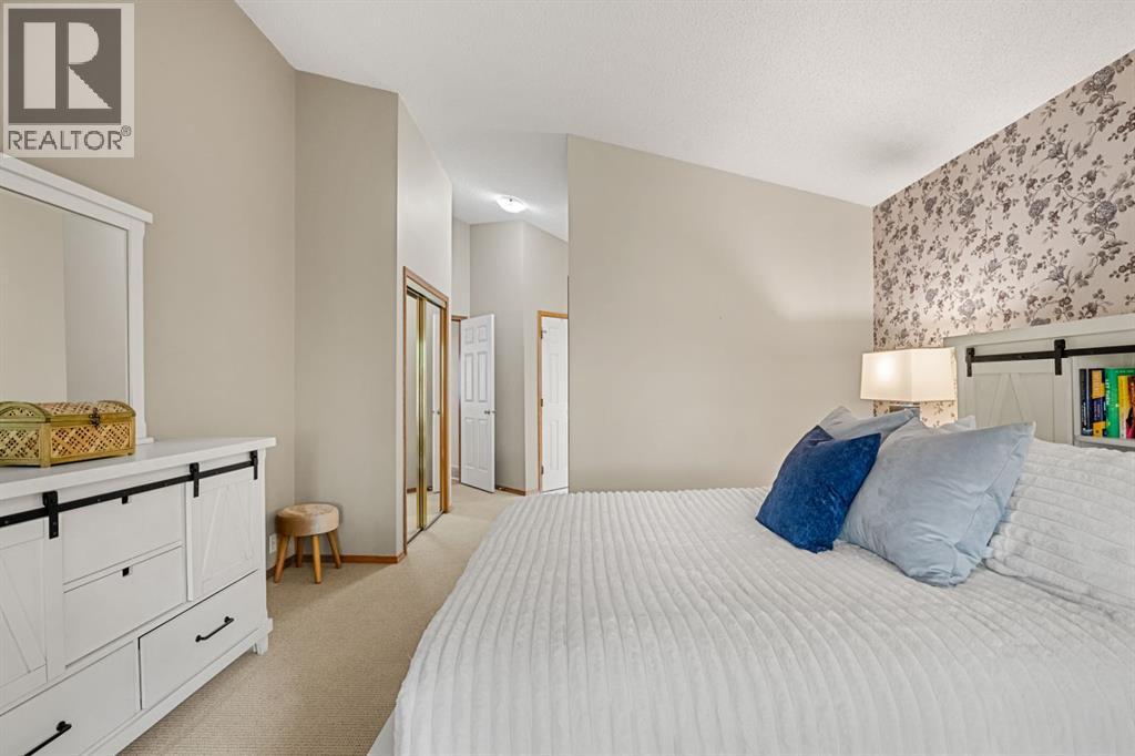 Single Family House Bungalow for Sale in  Bonaventure Drive SE Lake Bonavista Calgary 