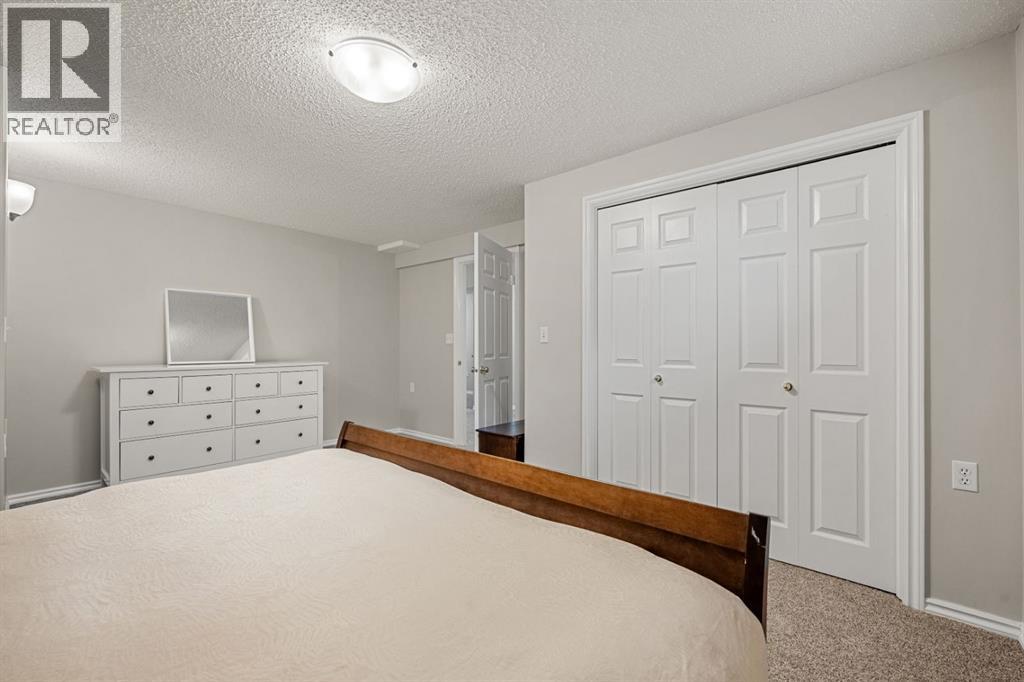 Single Family House Bungalow for Sale in  Bonaventure Drive SE Lake Bonavista Calgary 